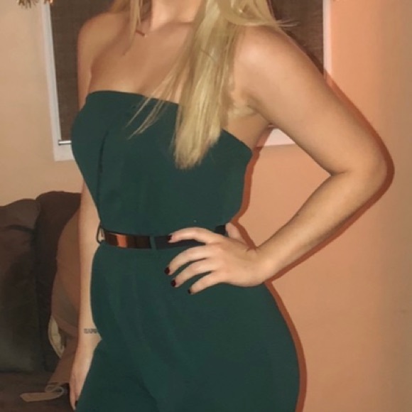 jewel tone green jumper with gold belt - Picture 5 of 5